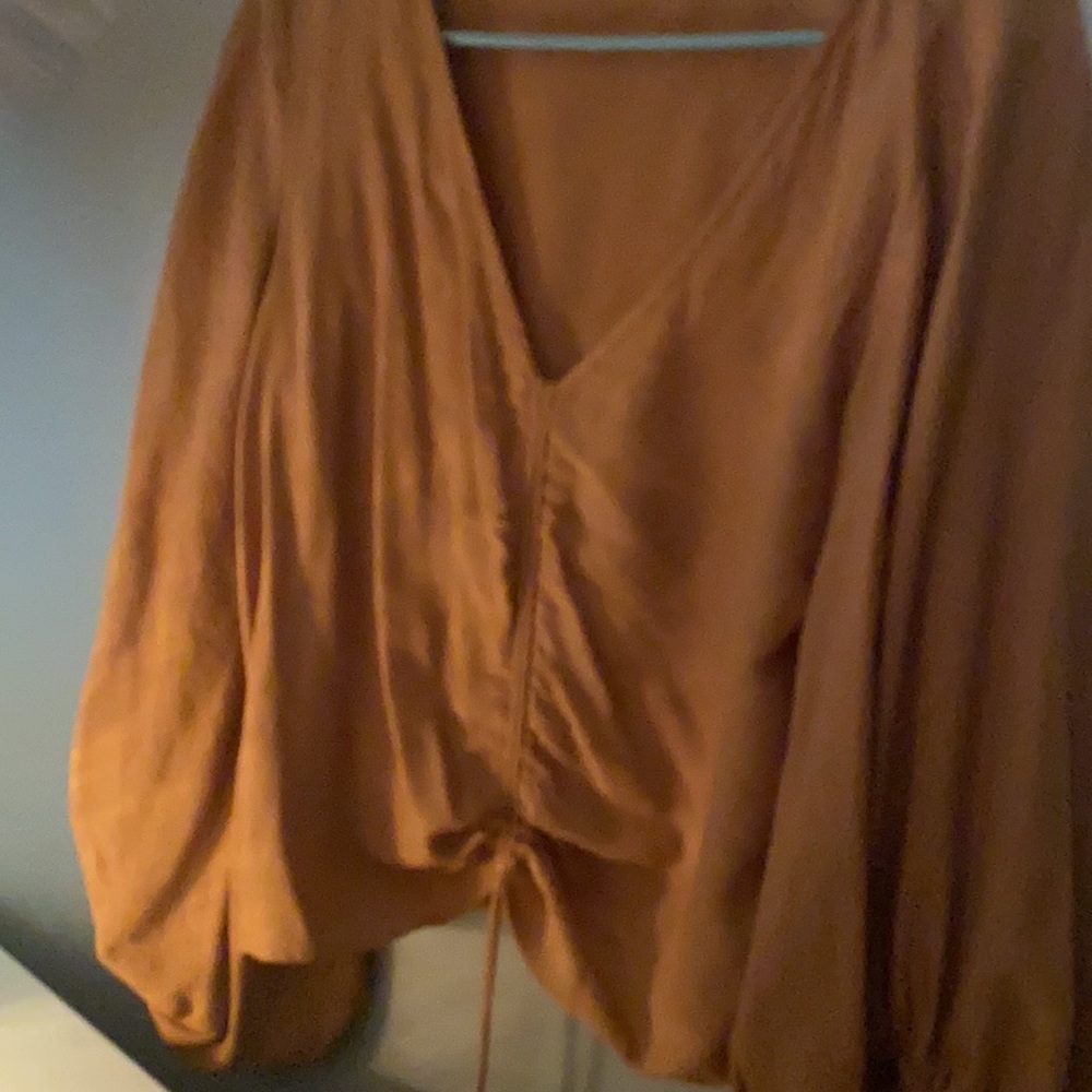 Vici scrunch top with balloon sleeves - Picture 3 of 6